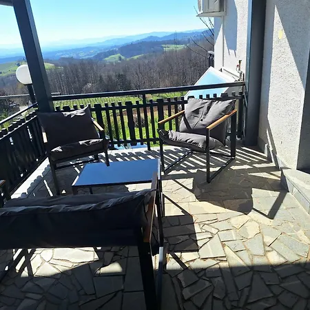 Holiday home Vista With Hot Tub & Large Terrace *