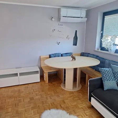 Vista With Hot Tub & Large Terrace Leskovec pri Krskem