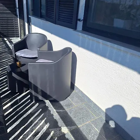 Vista With Hot Tub & Large Terrace Leskovec pri Krskem