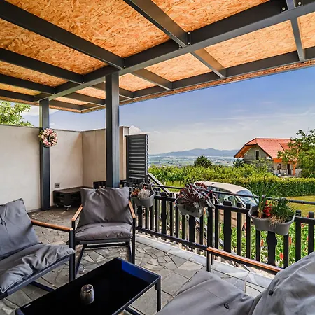 Holiday home Vista With Hot Tub & Large Terrace